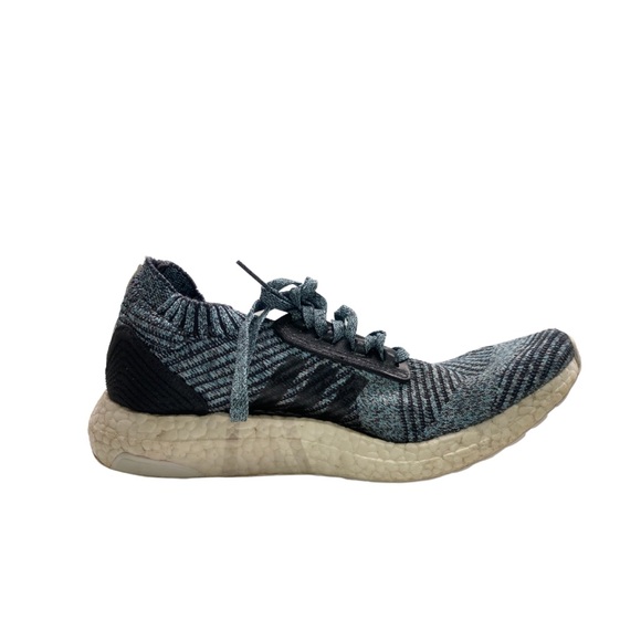 Store Return Women’s Adidas Parley Size8.5 - Picture 2 of 4